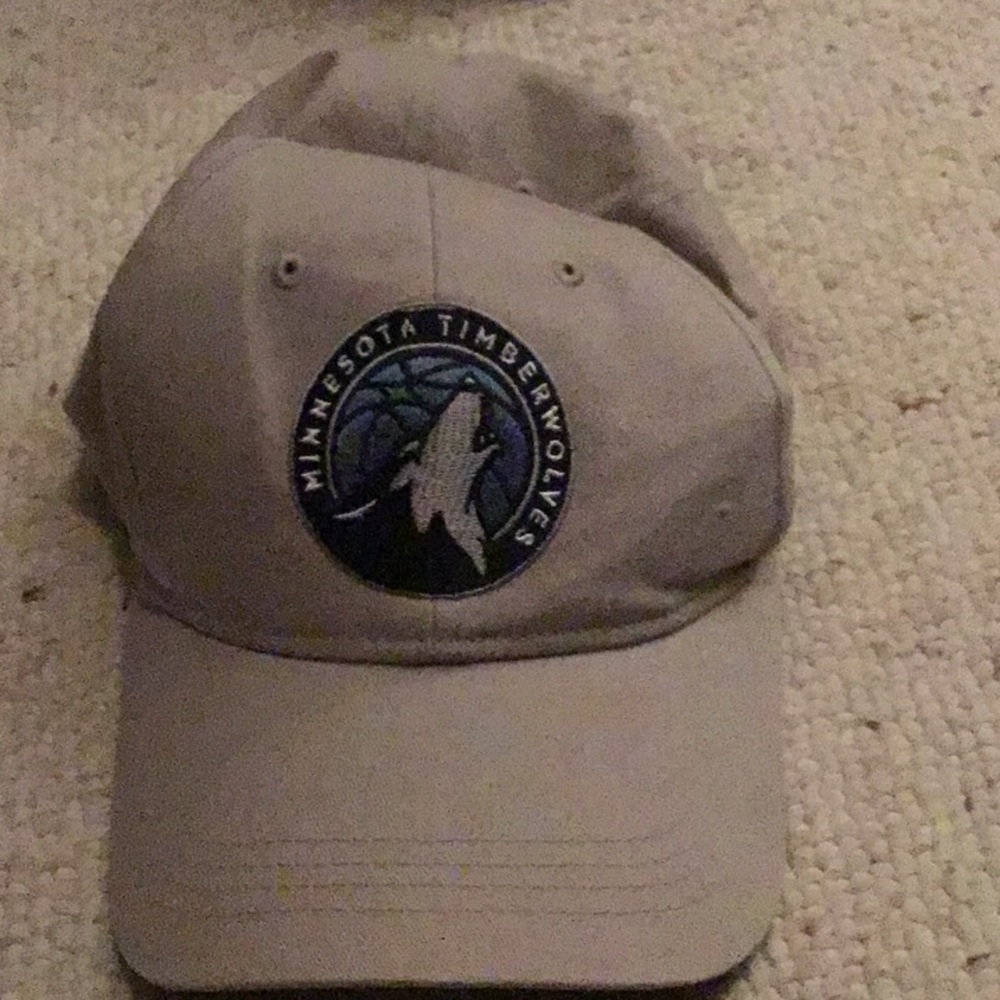 Vintage timberwovles hat with Velcro strap